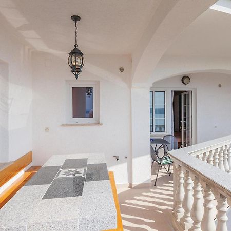 Nice Apartment In Crikvenica With Kitchen Εξωτερικό φωτογραφία