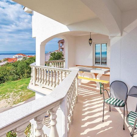 Nice Apartment In Crikvenica With Kitchen Εξωτερικό φωτογραφία