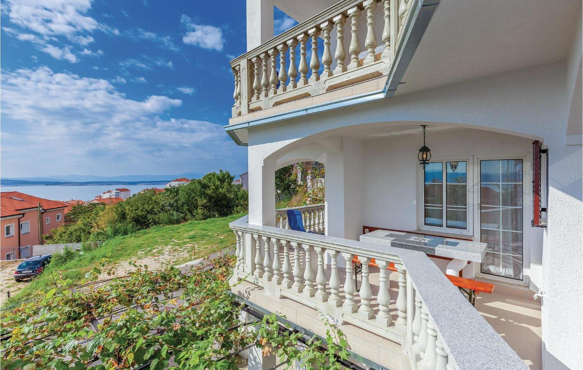 Nice Apartment In Crikvenica With Kitchen Εξωτερικό φωτογραφία