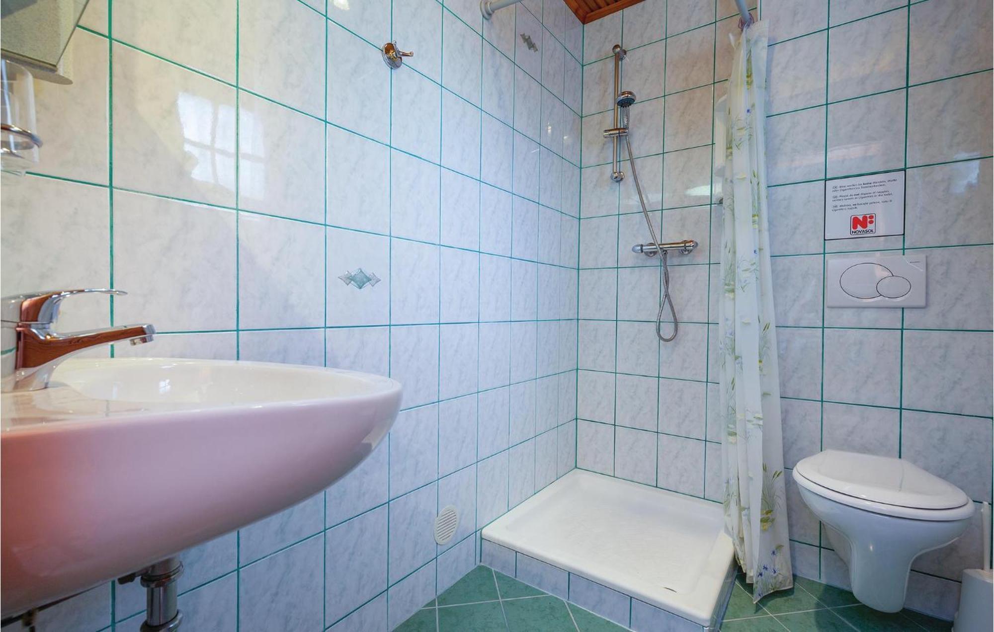 Nice Apartment In Crikvenica With Kitchen Εξωτερικό φωτογραφία