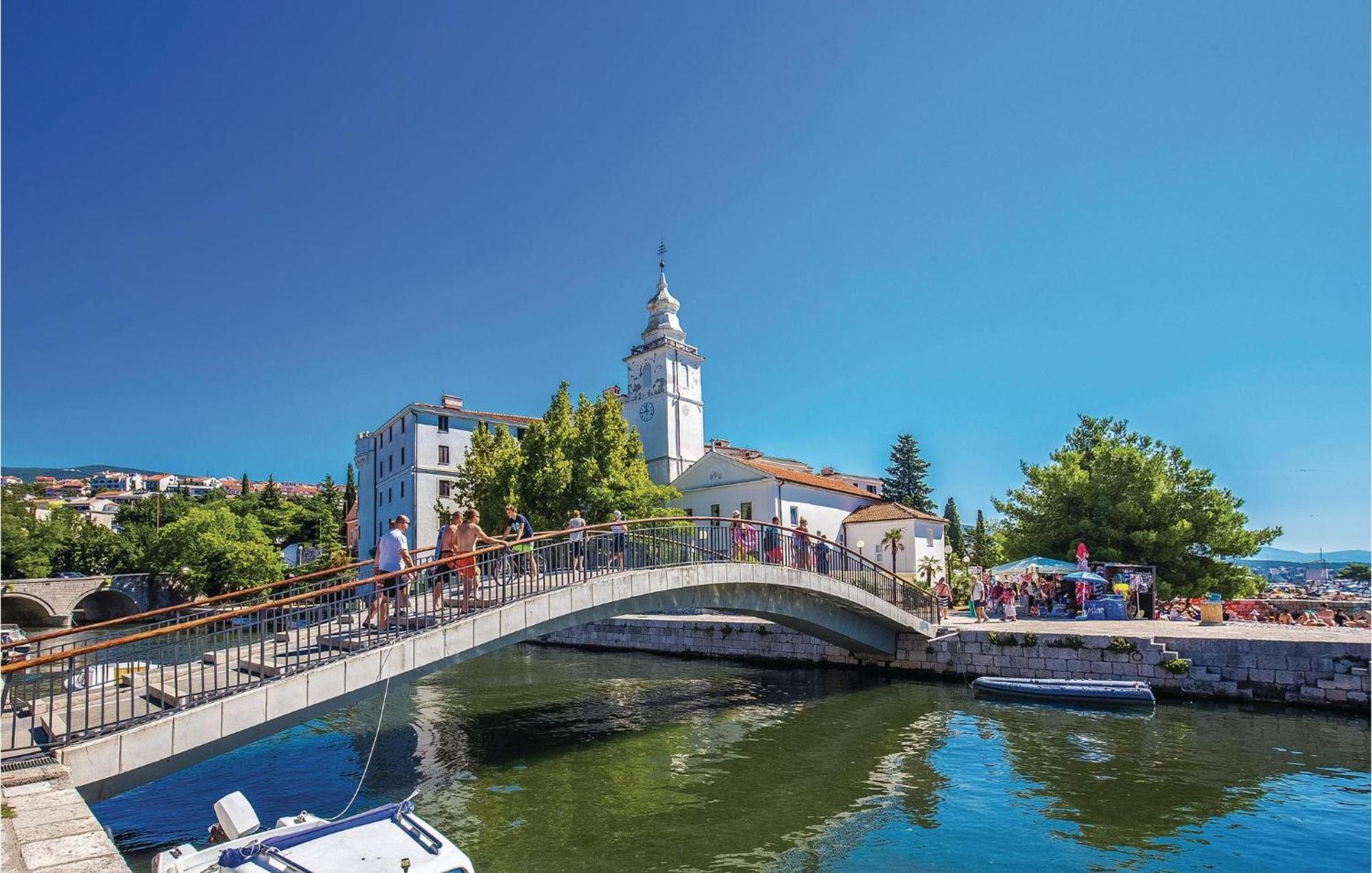 Nice Apartment In Crikvenica With Kitchen Εξωτερικό φωτογραφία